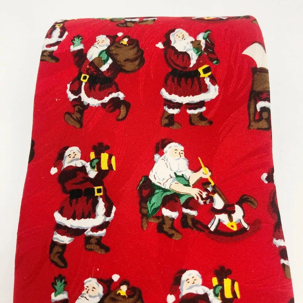 100% Silk Red Santa Christmas Themed Novelty‎ Tie